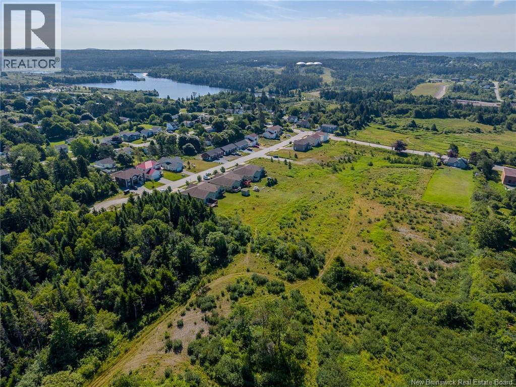 Mosaic Drive Property Photo 11