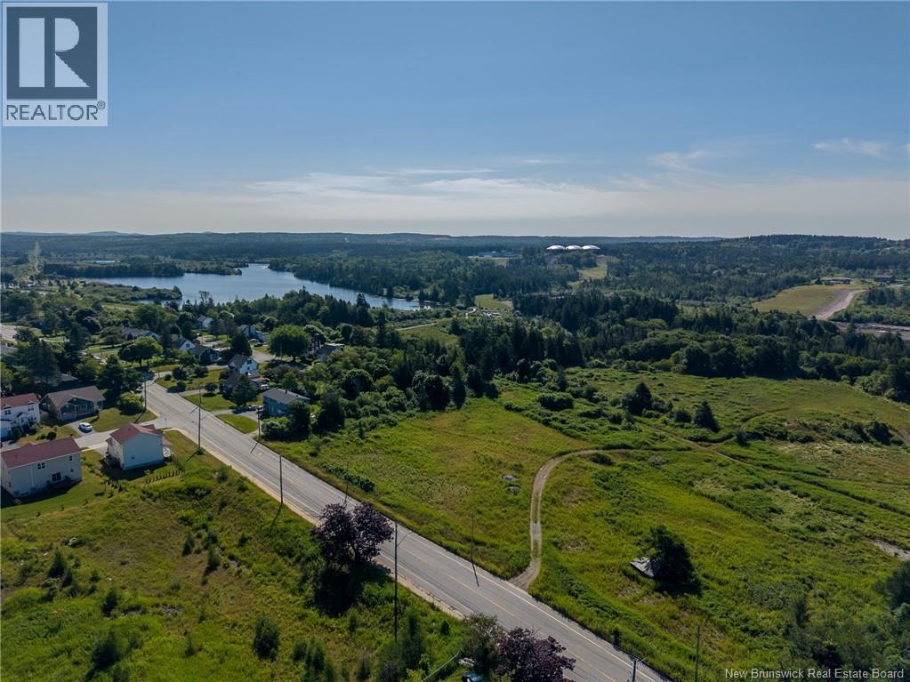 Mosaic Drive Property Photo 32