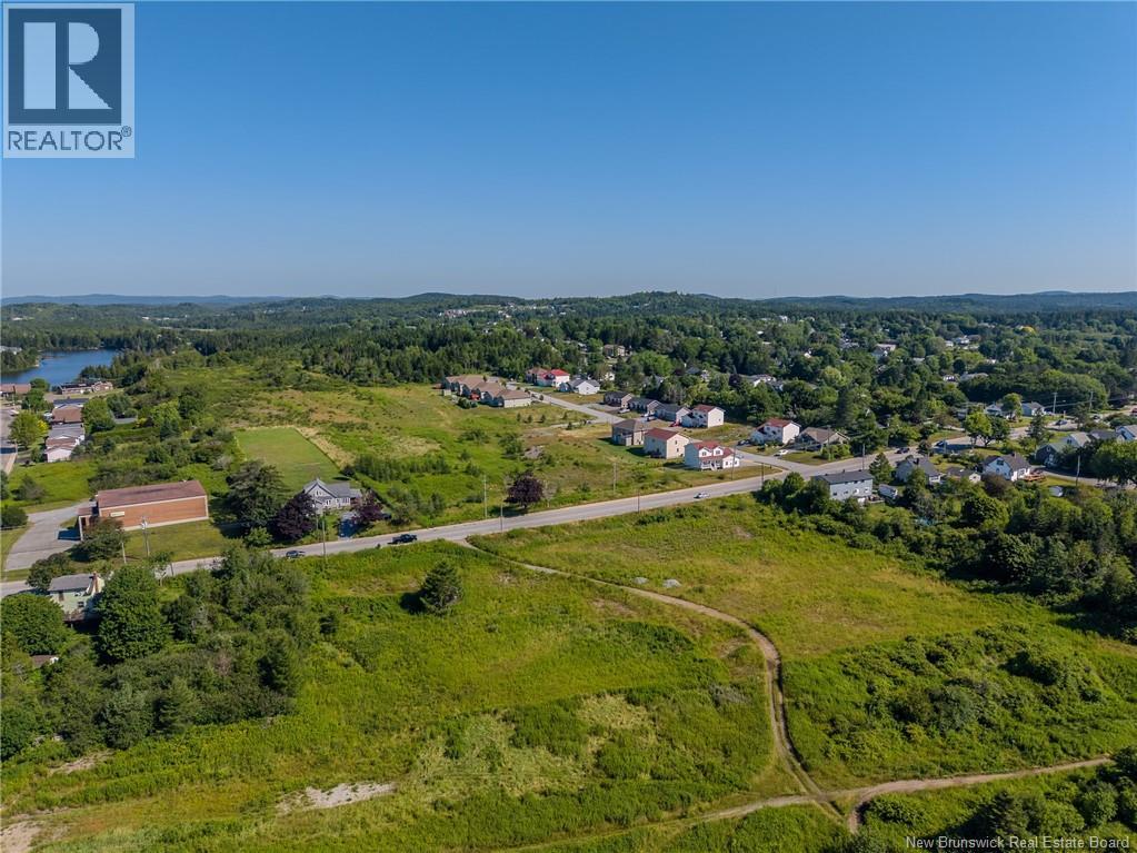 Mosaic Drive Property Photo 33