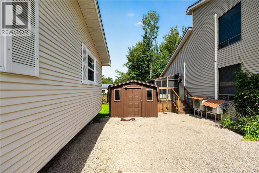 23 Clover Lane Property Photo 35