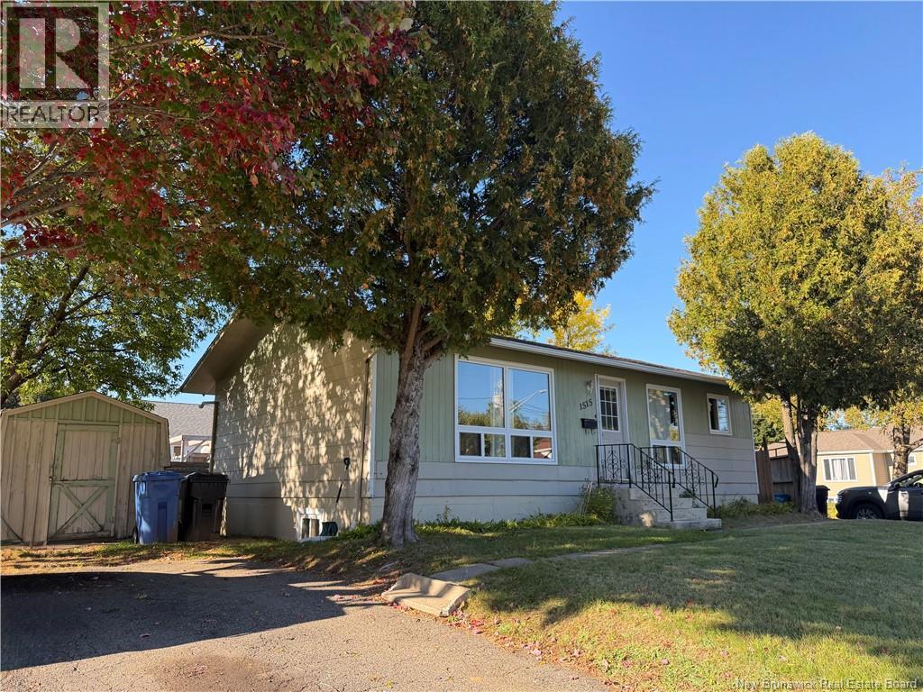 1515 Alexander Drive Property Photo 1