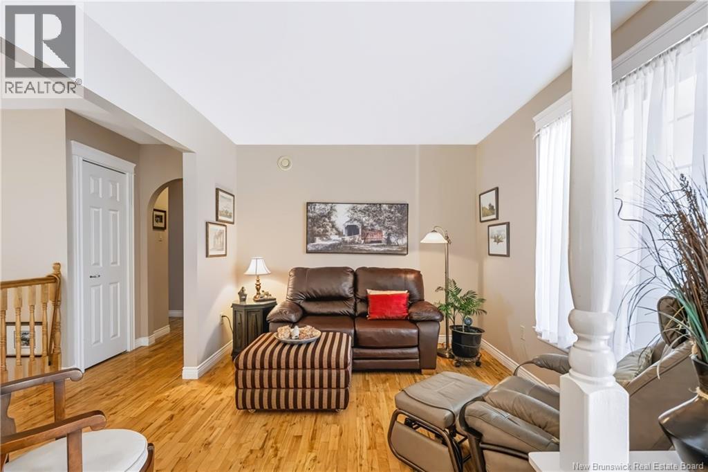 234 Talisman Crescent Property Photo 5