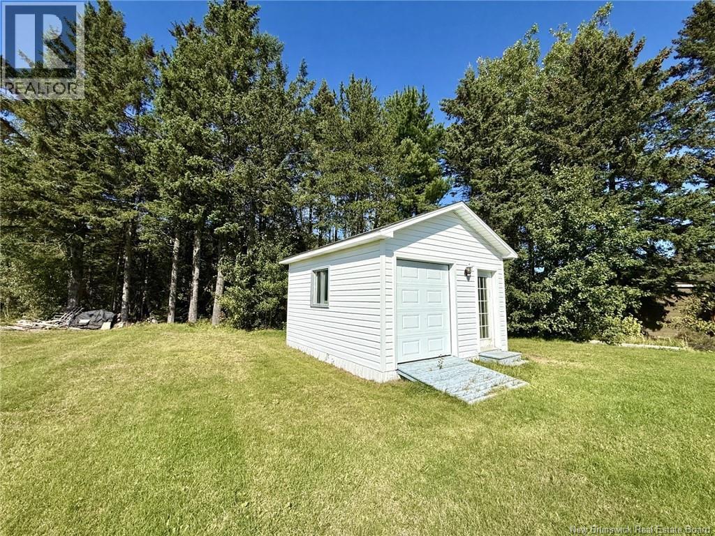 985 Rue Louis G. Daigle Property Photo 8