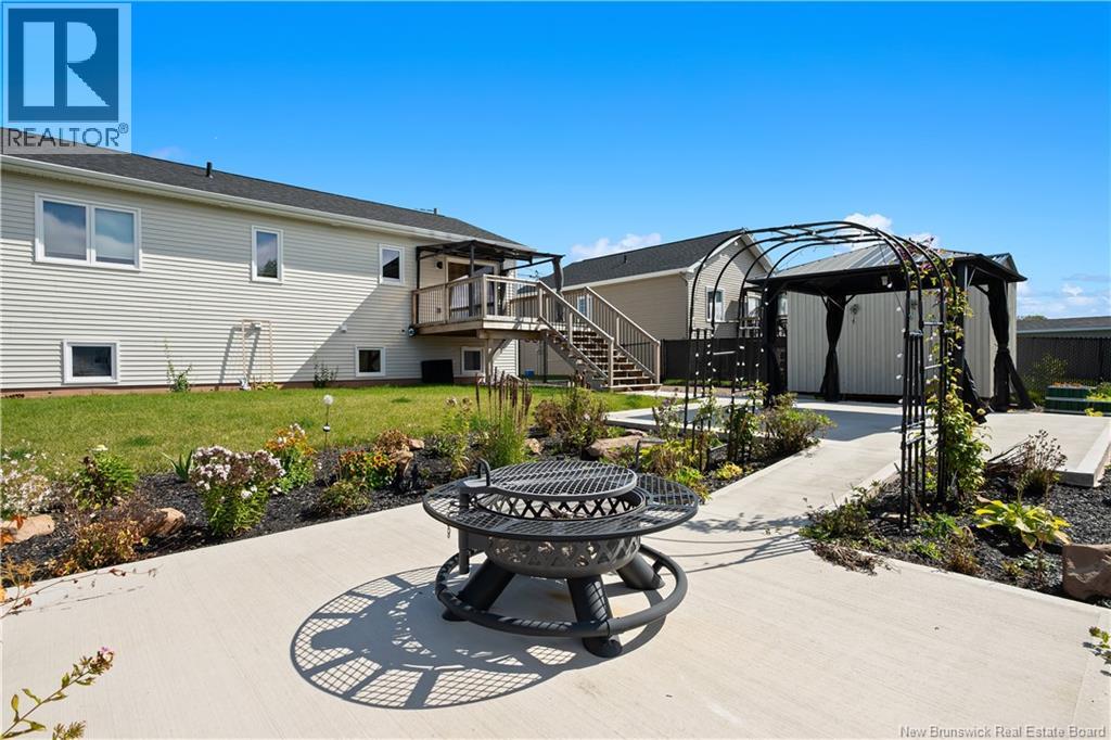 17 Robert Street Property Photo 36