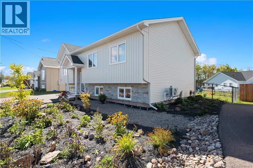 17 Robert Street Property Photo 42