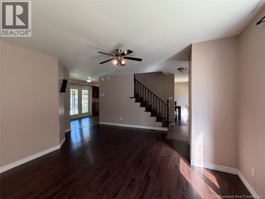 12 Fort Avenue Property Photo 4