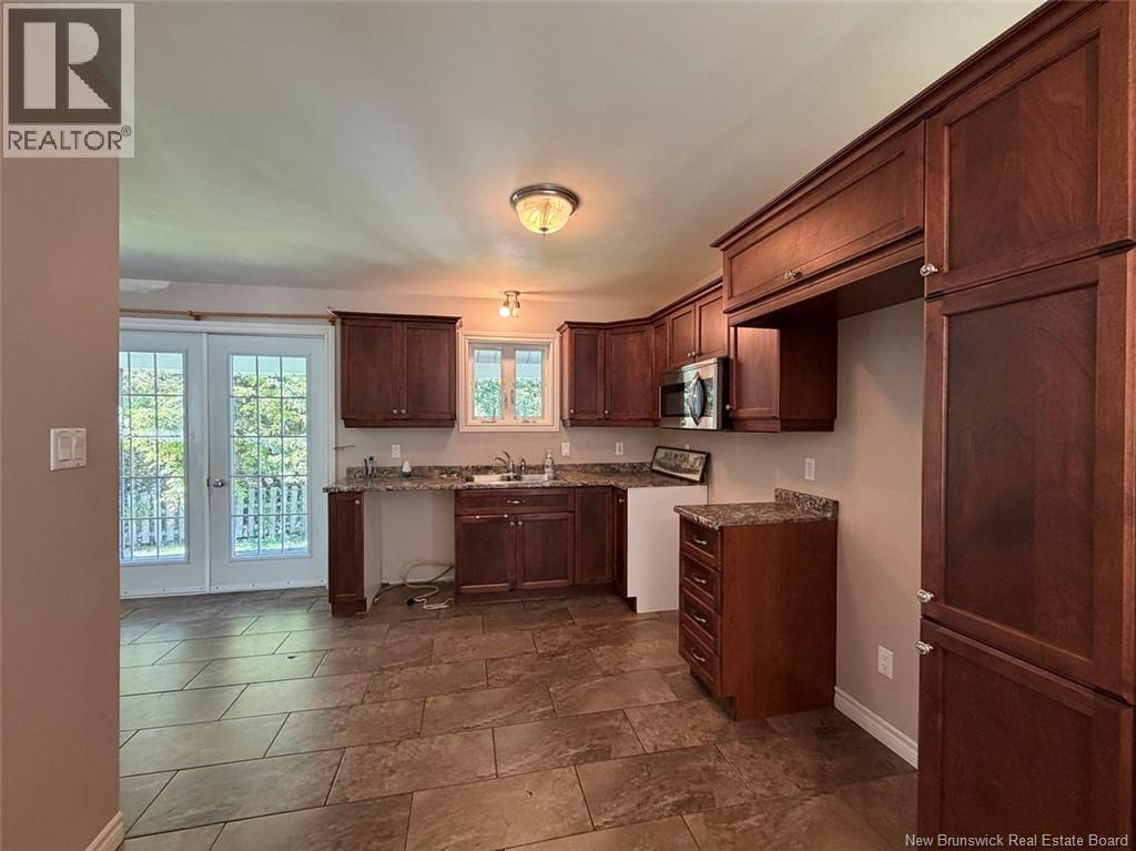 12 Fort Avenue Property Photo 6
