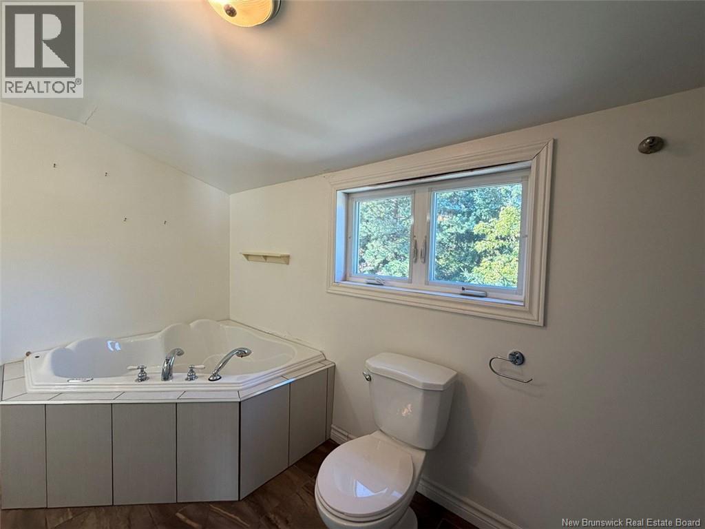 12 Fort Avenue Property Photo 22