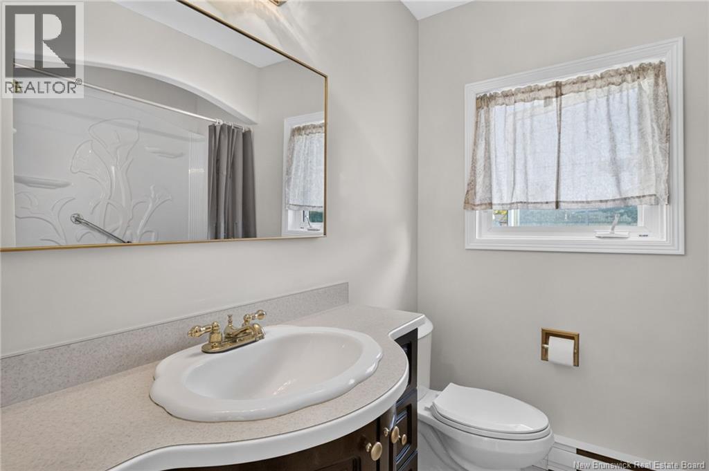 22 Ashburn Avenue Property Photo 34