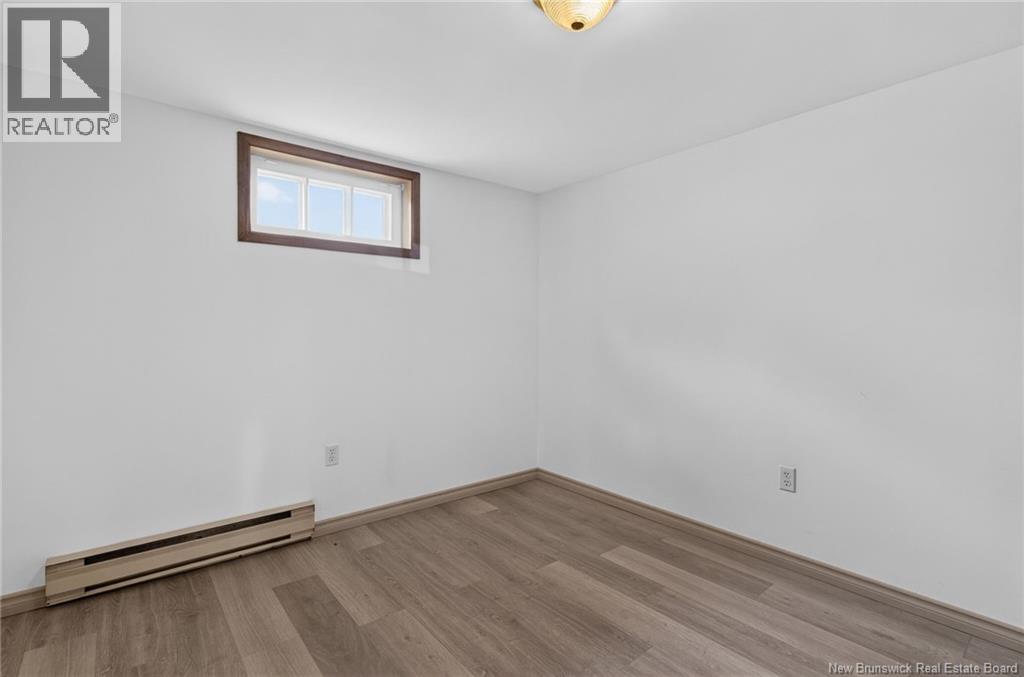 22 Ashburn Avenue Property Photo 43