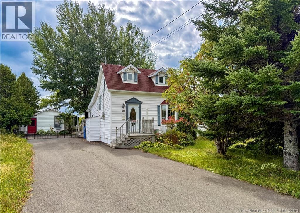 42 L'anse Street Property Photo 1