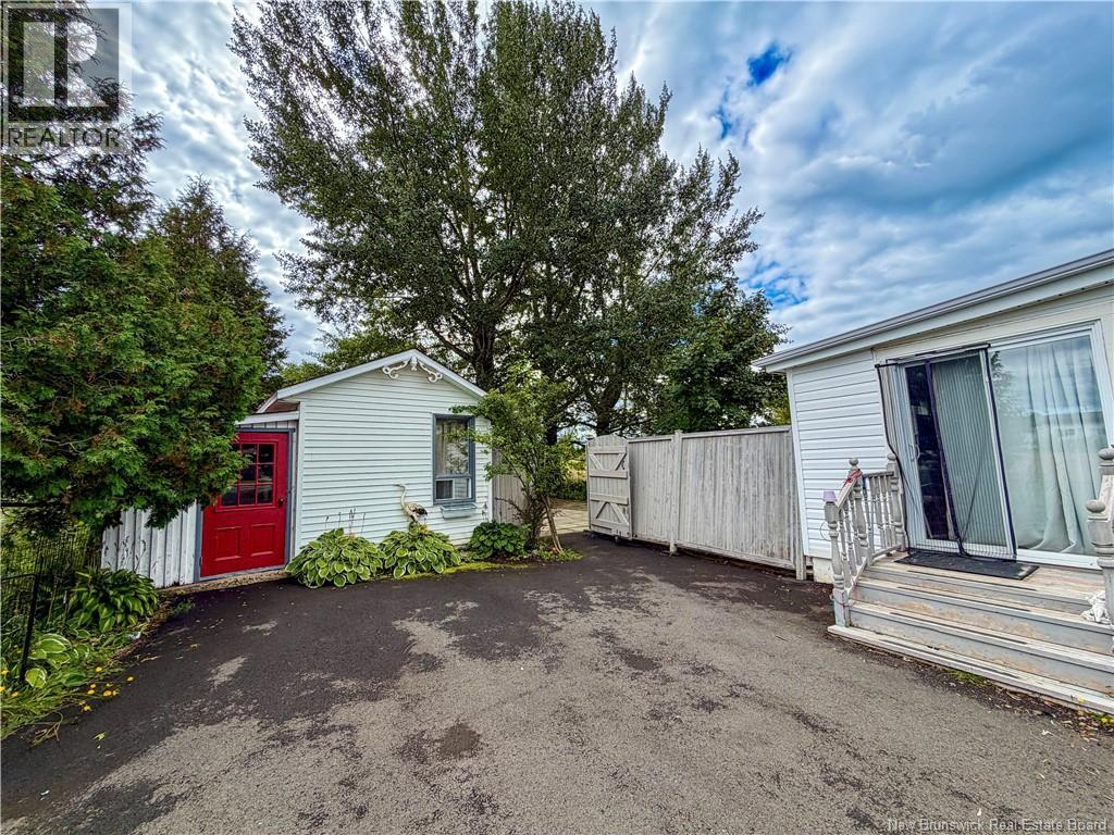 42 L'anse Street Property Photo 2