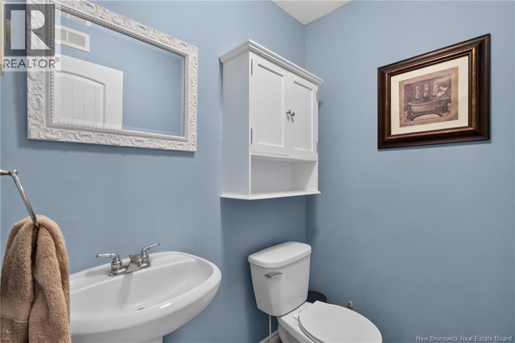 75 Christopher Crescent Property Photo 3
