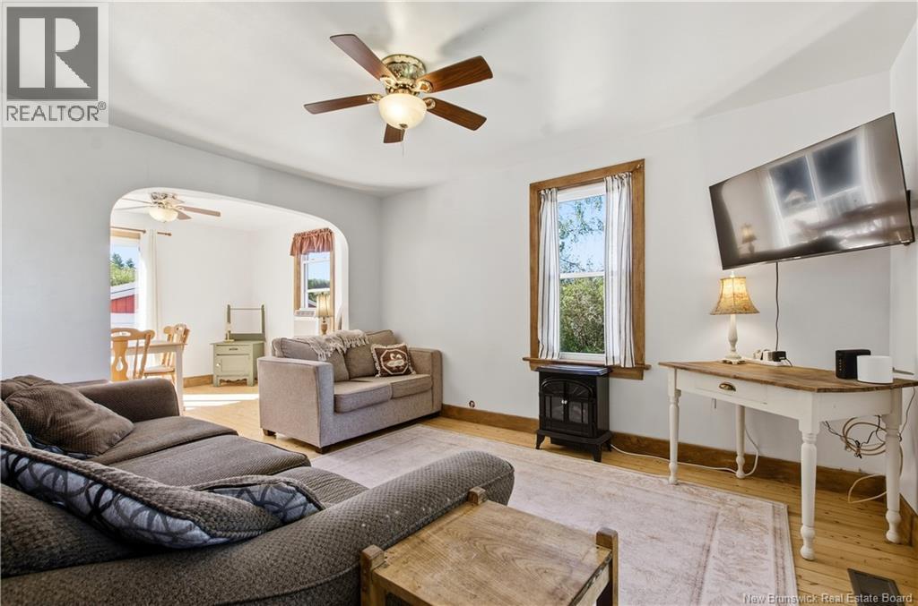 17 Apartment Road Property Photo 11