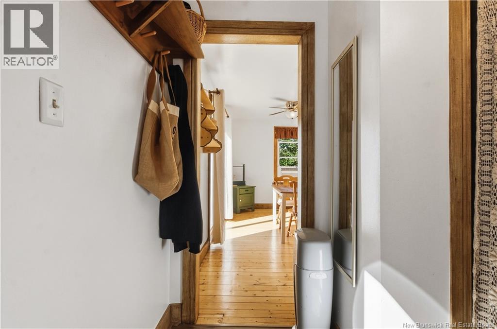 17 Apartment Road Property Photo 18