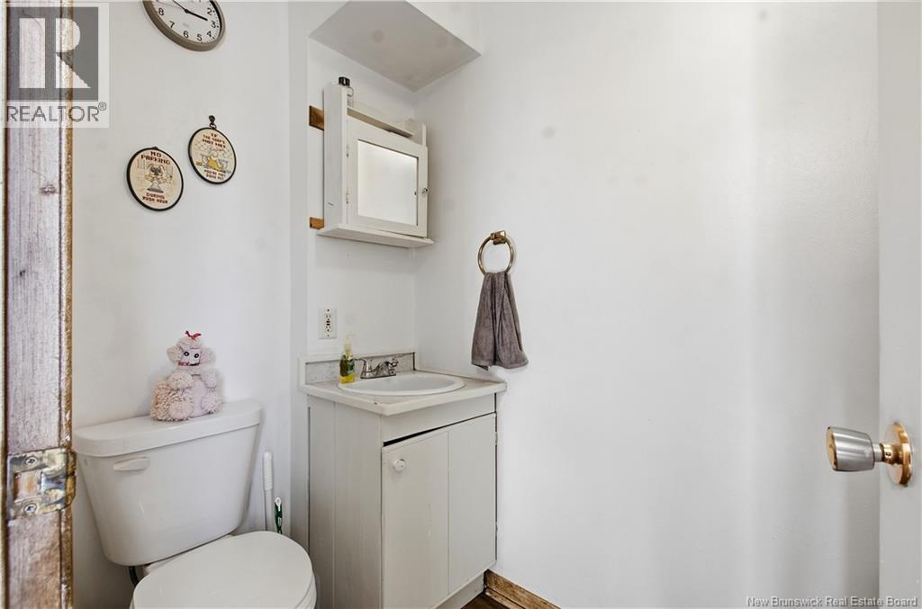 17 Apartment Road Property Photo 19