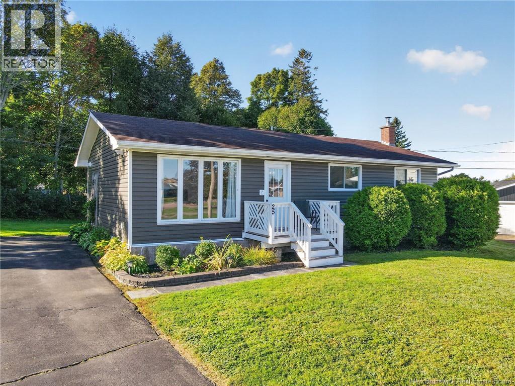 25 Boishebert Street Property Photo 1
