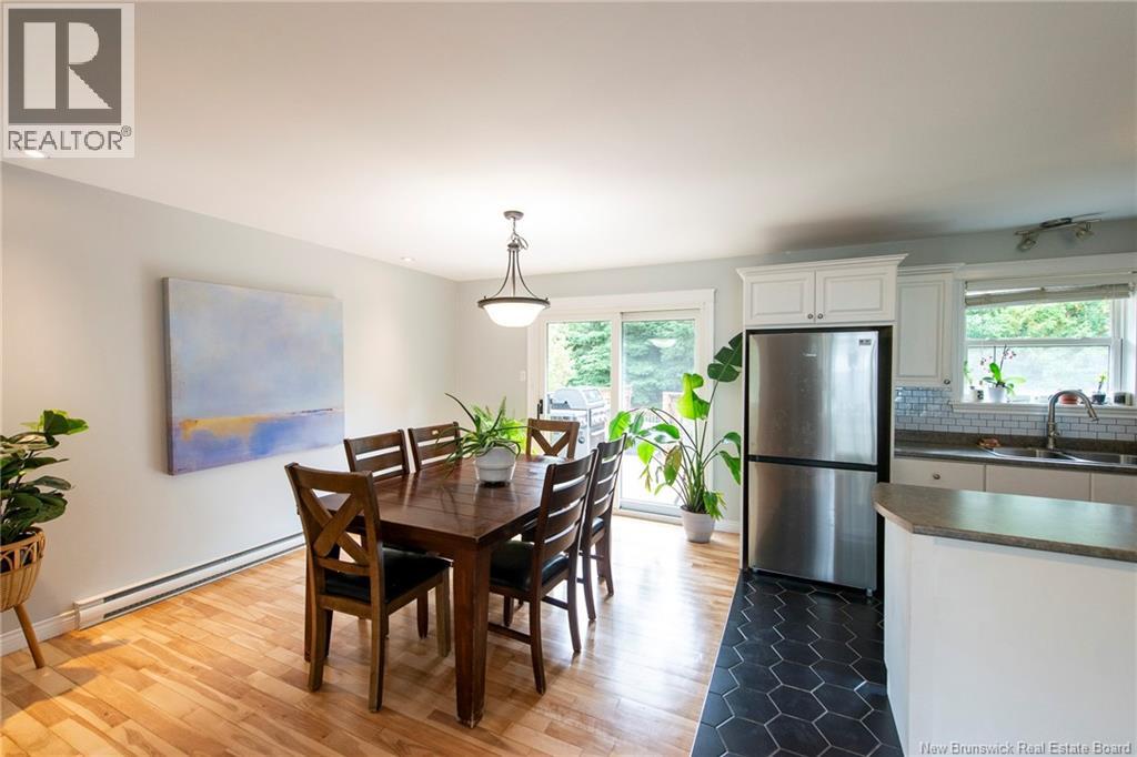 10 Queensbury Drive Property Photo 9