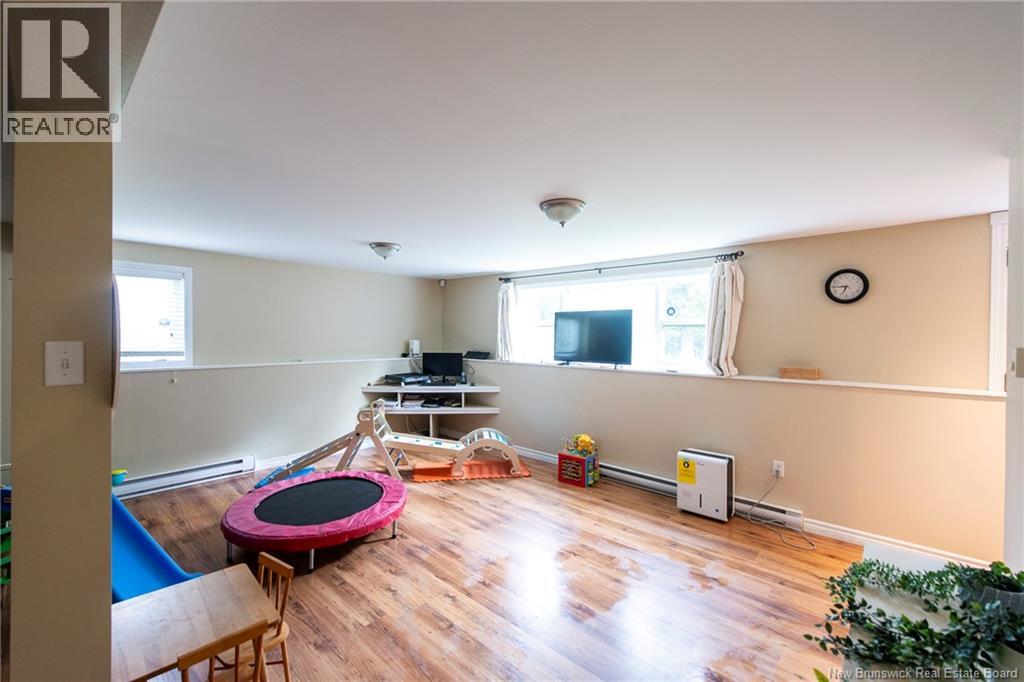 10 Queensbury Drive Property Photo 19