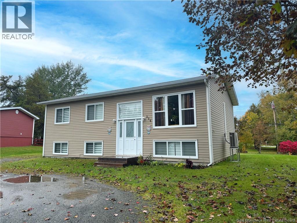 214 Maurice Crescent Property Photo 4