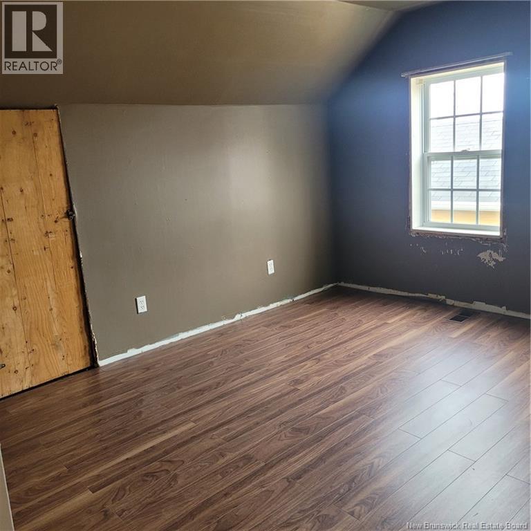 543 Champlain Street Property Photo 11