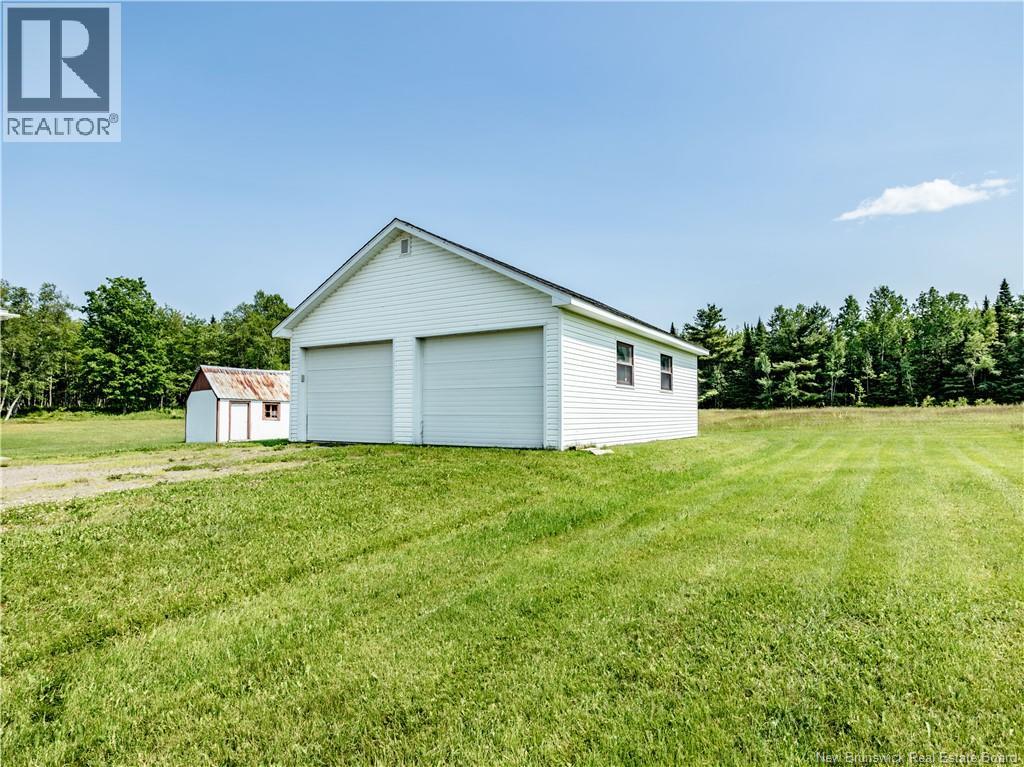 2649 Saint-ignace Property Photo 3