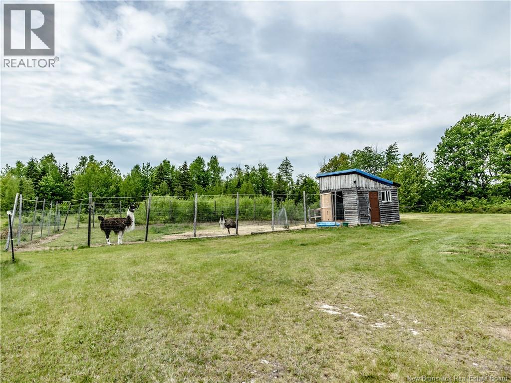 310 Ch Johnson Rd Property Photo 41