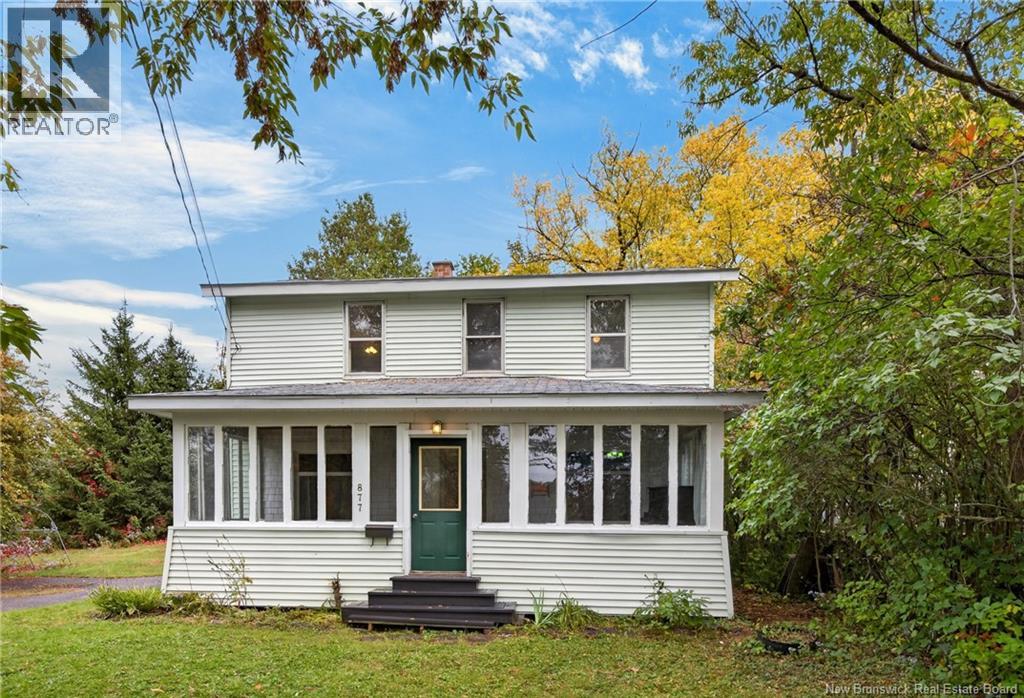 877 Barker Street Property Photo 1