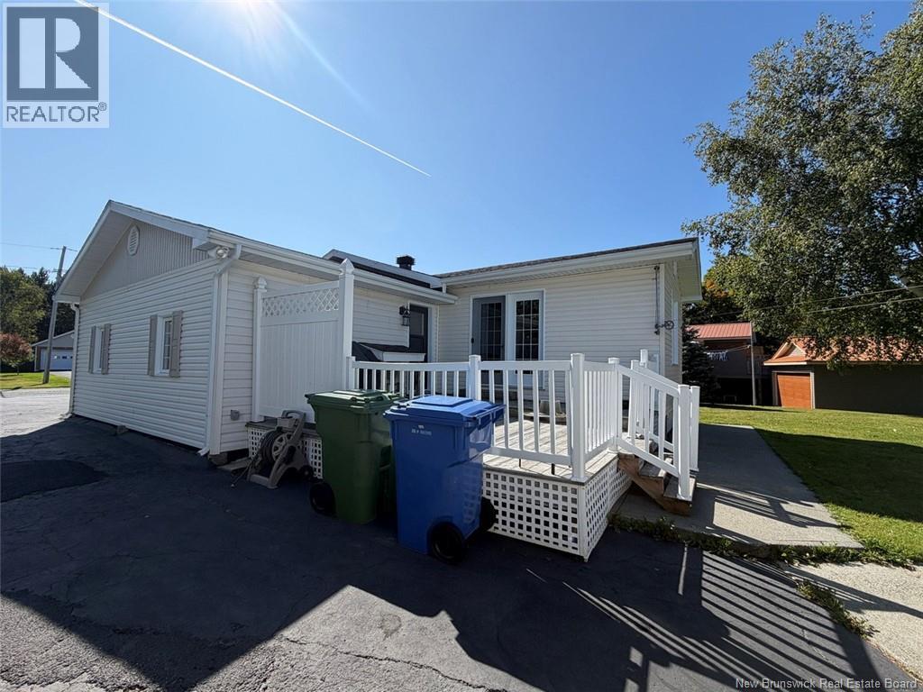 12 Eugène Street Property Photo 39