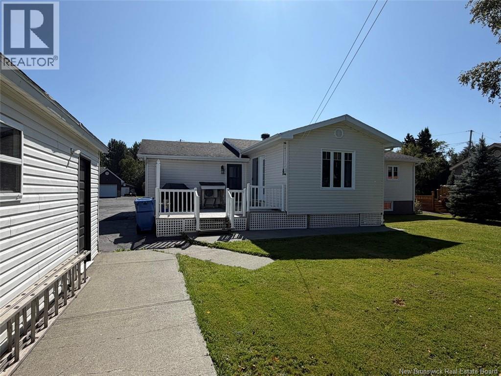 12 Eugène Street Property Photo 41