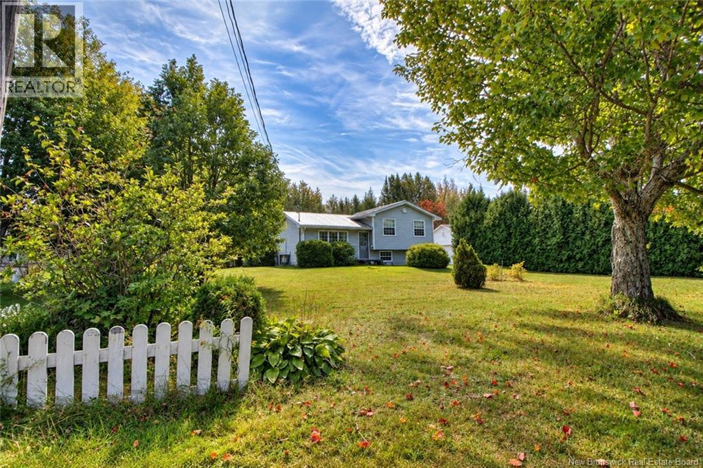 459 Saint-ignace Property Photo 2