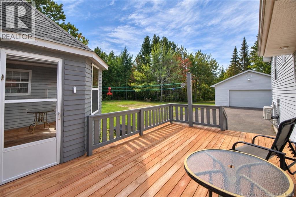 459 Saint-ignace Property Photo 3