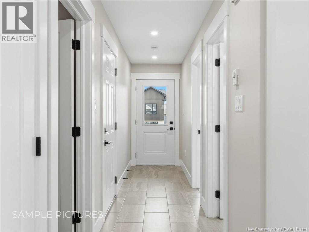 30 Violet Street Property Photo 2