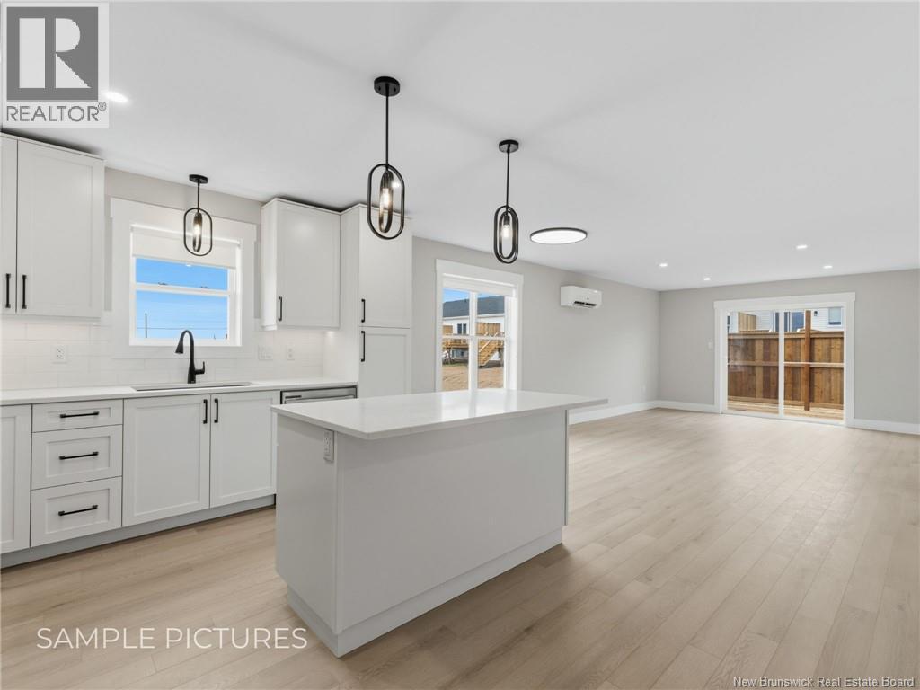 30 Violet Street Property Photo 6