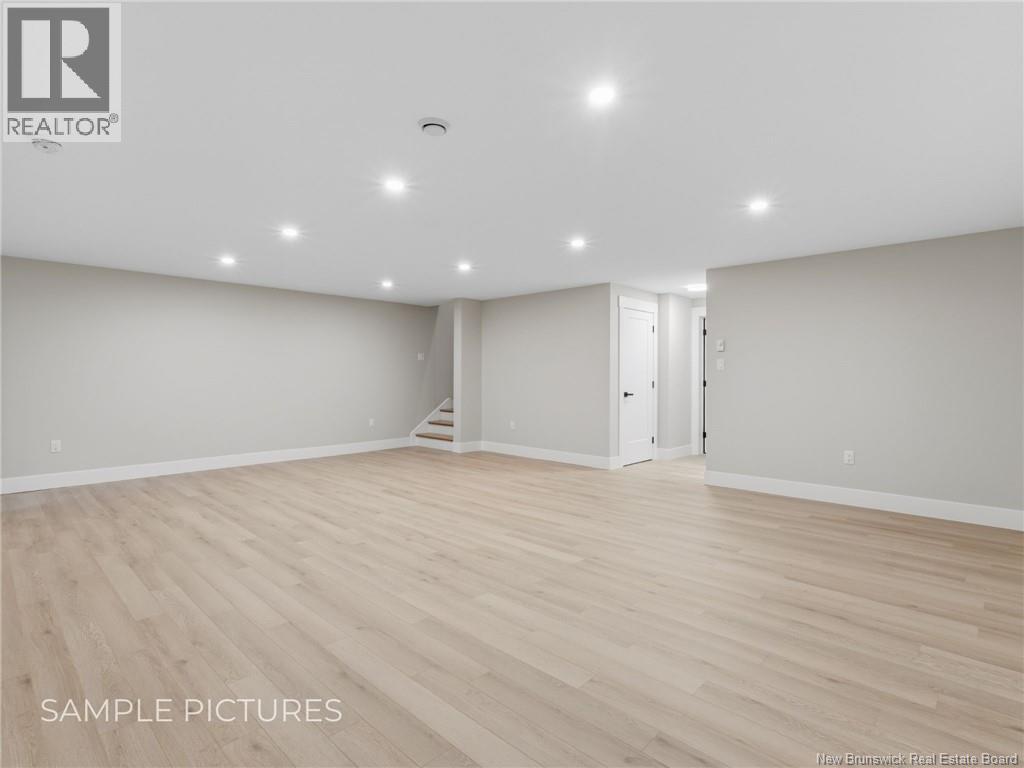 30 Violet Street Property Photo 24