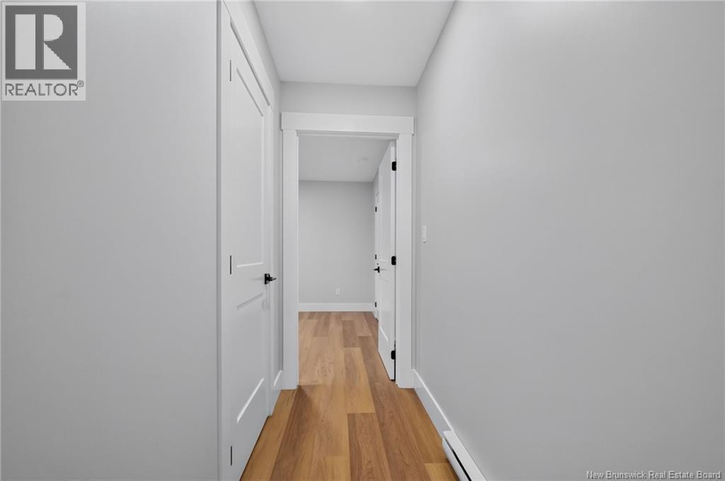 3 Avenue Denis Property Photo 8