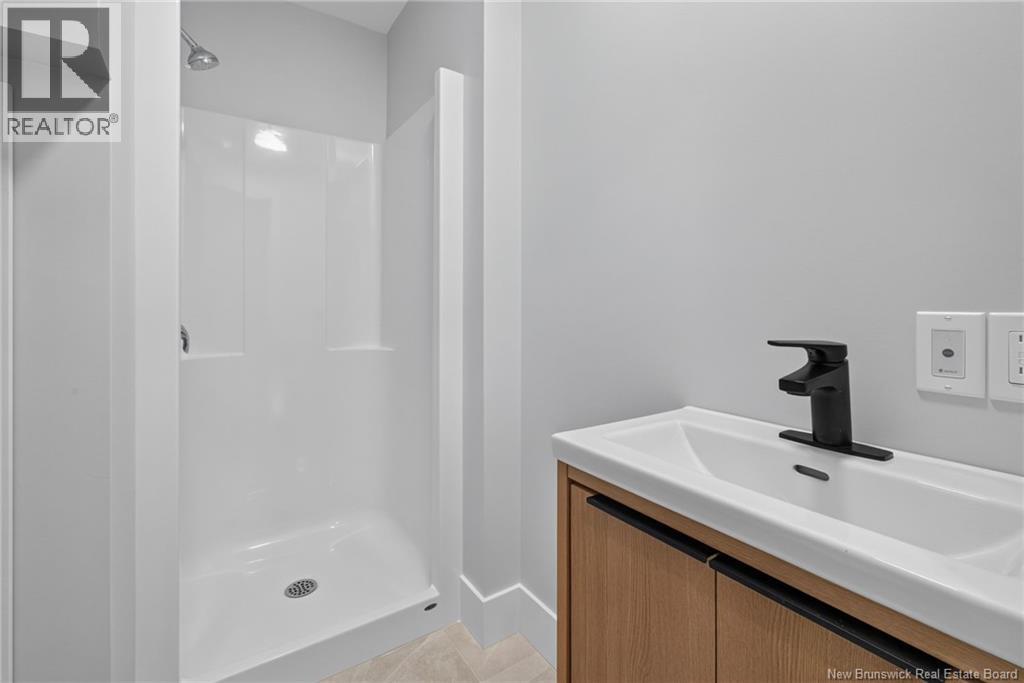 3 Avenue Denis Property Photo 11
