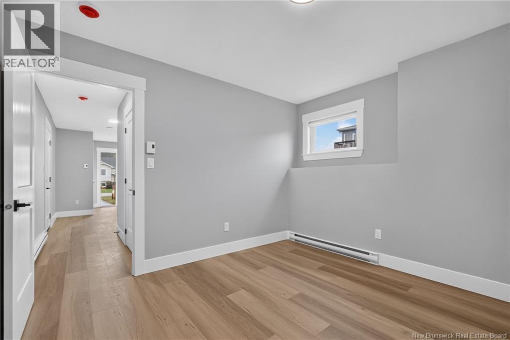 3 Avenue Denis Property Photo 15