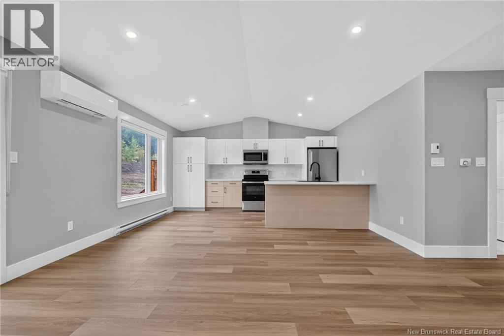 3 Avenue Denis Property Photo 25