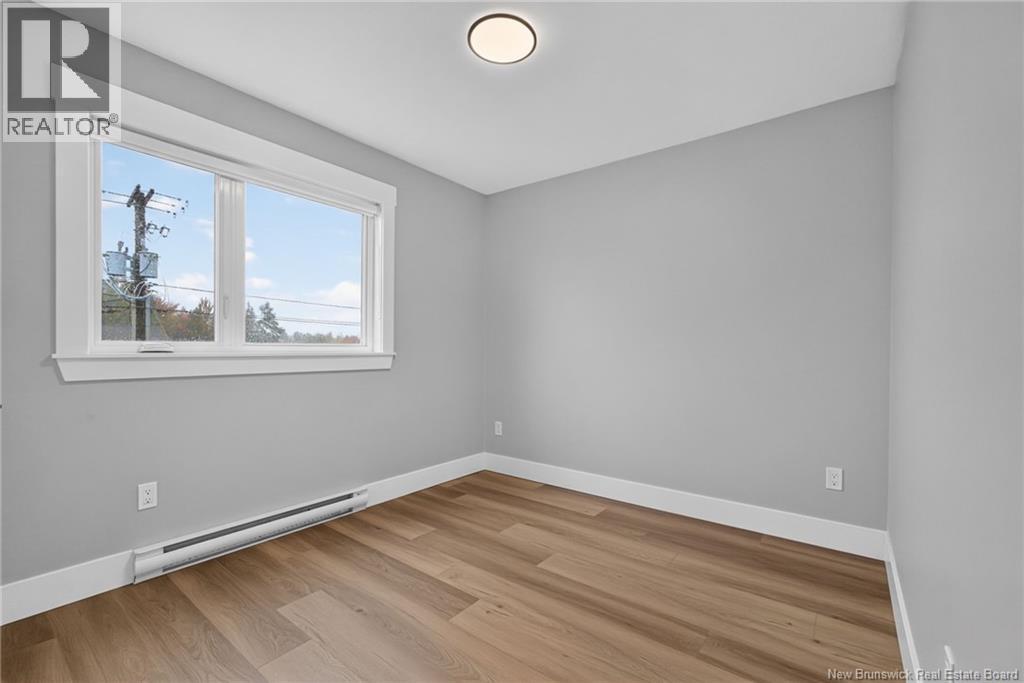 3 Avenue Denis Property Photo 30