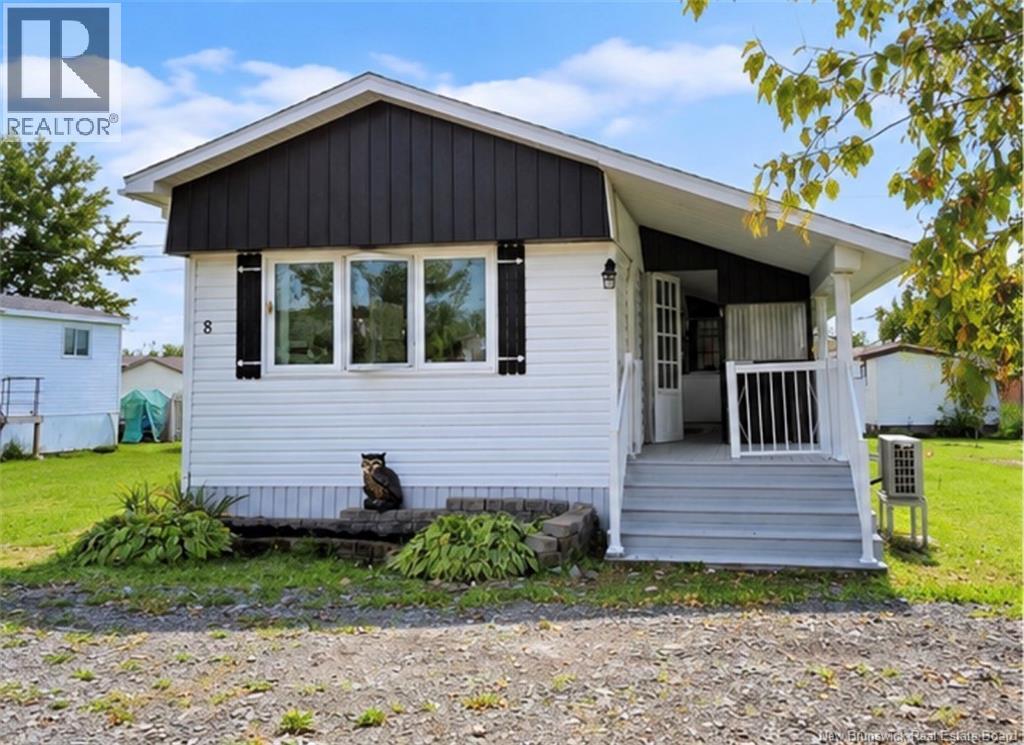8 Tait Crescent Property Photo 1