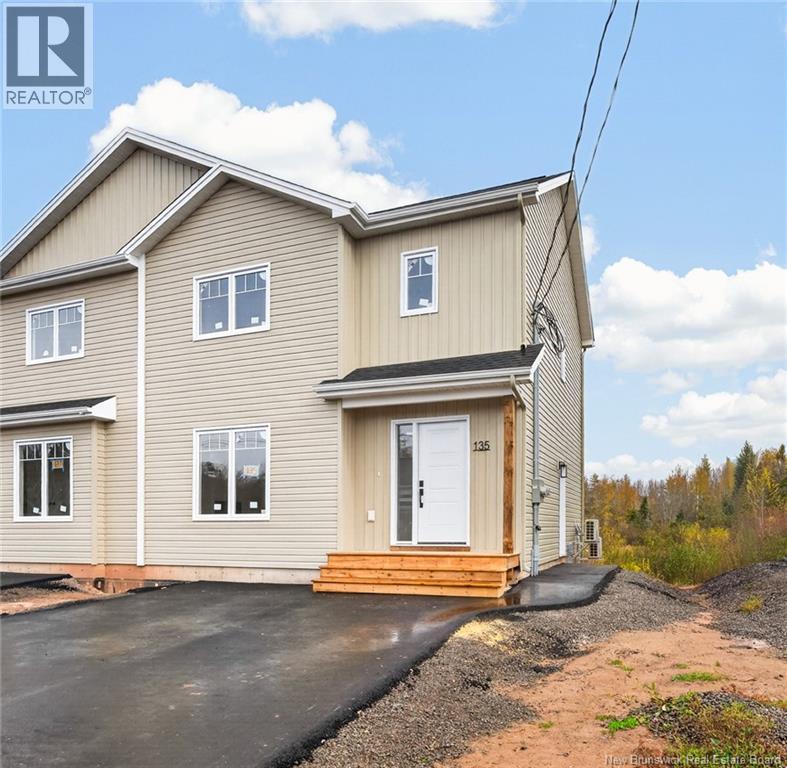 135 Beau Domaine Court Property Photo 2