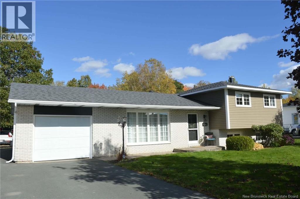 108 Stothart Drive Property Photo 2