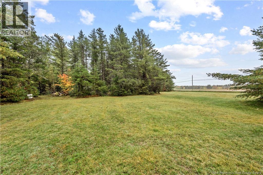 1460 Saint Charles Nord Property Photo 7
