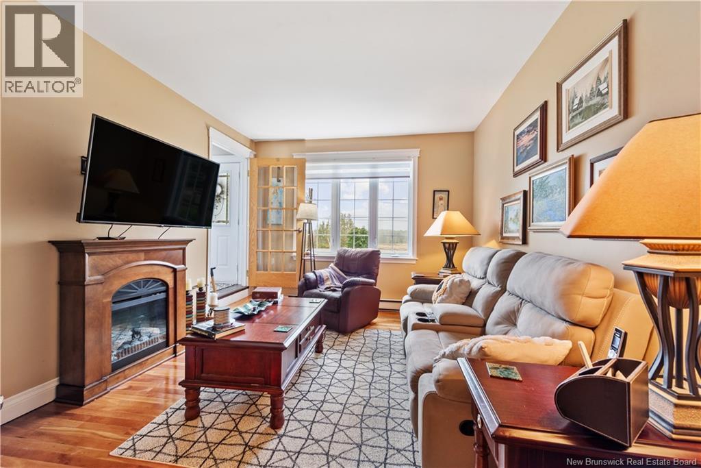 1460 Saint Charles Nord Property Photo 16