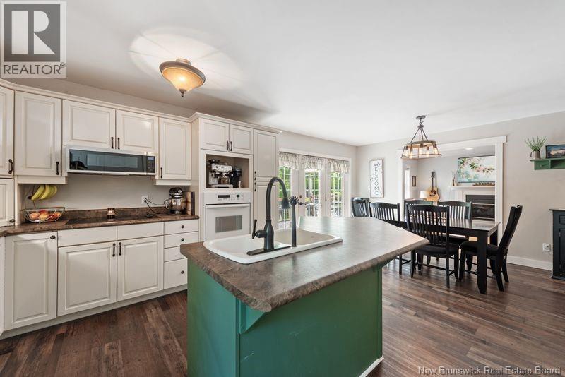 67 Power Drive Property Photo 4