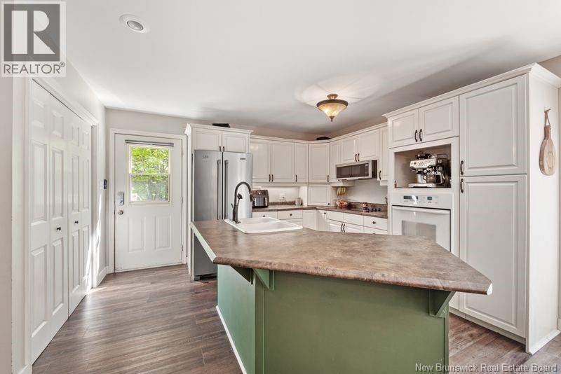 67 Power Drive Property Photo 6