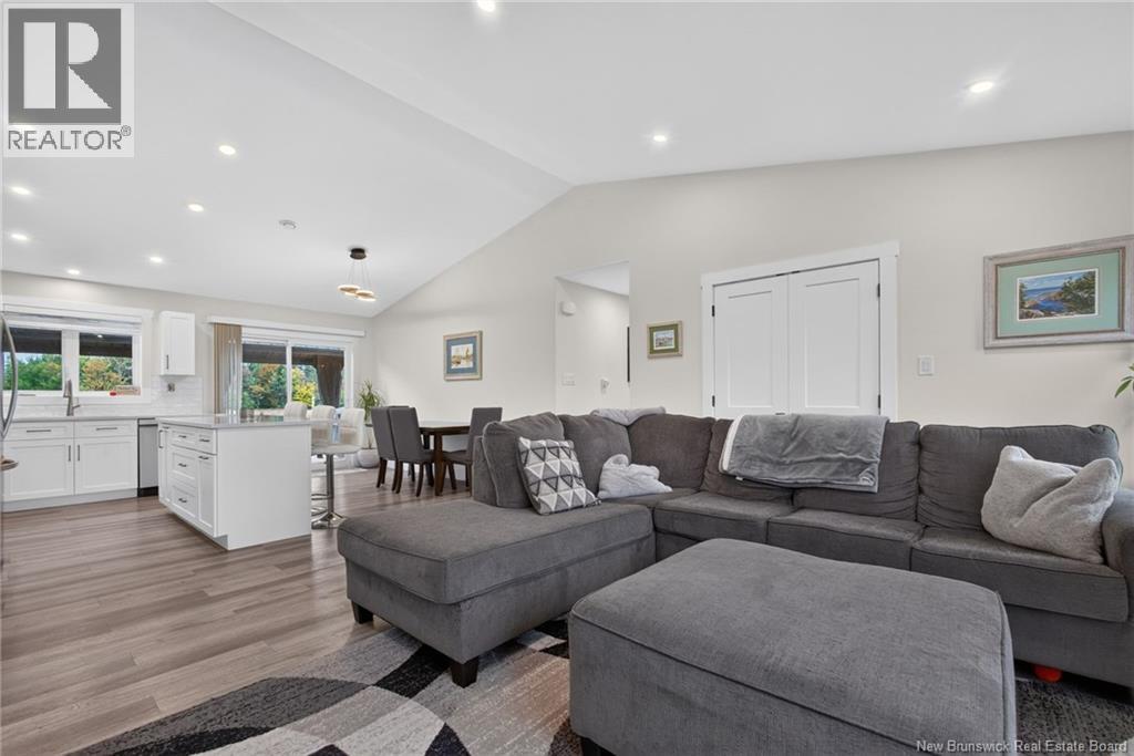 18 Hope Road Property Photo 13