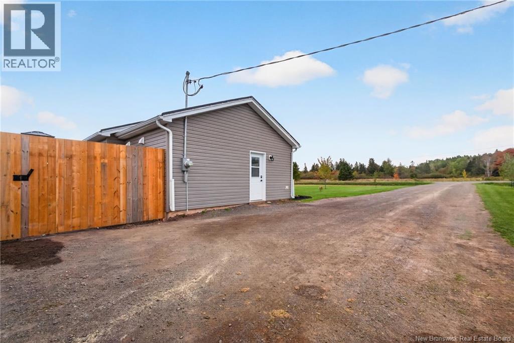18 Hope Road Property Photo 35