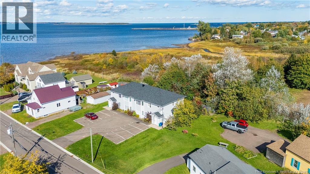 10 Dock Street Property Photo 16